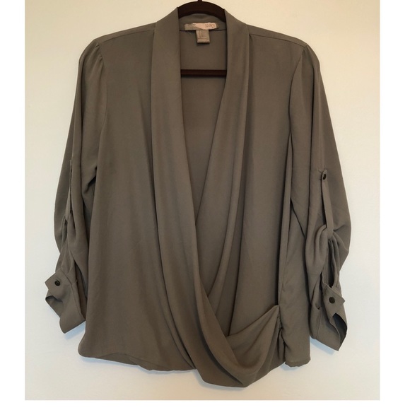 Forever 21 Tops - Forever21 - Love21 3/4 sleeve chiffon wrap top